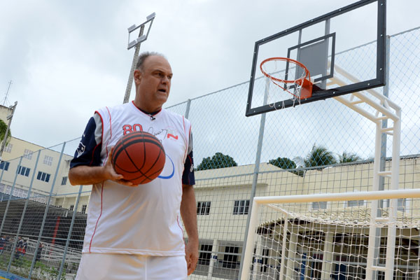Oscar Schmidt, ex-aluno salesiano e maior cestinha do basquete brasileiro, morre aos 68 anos