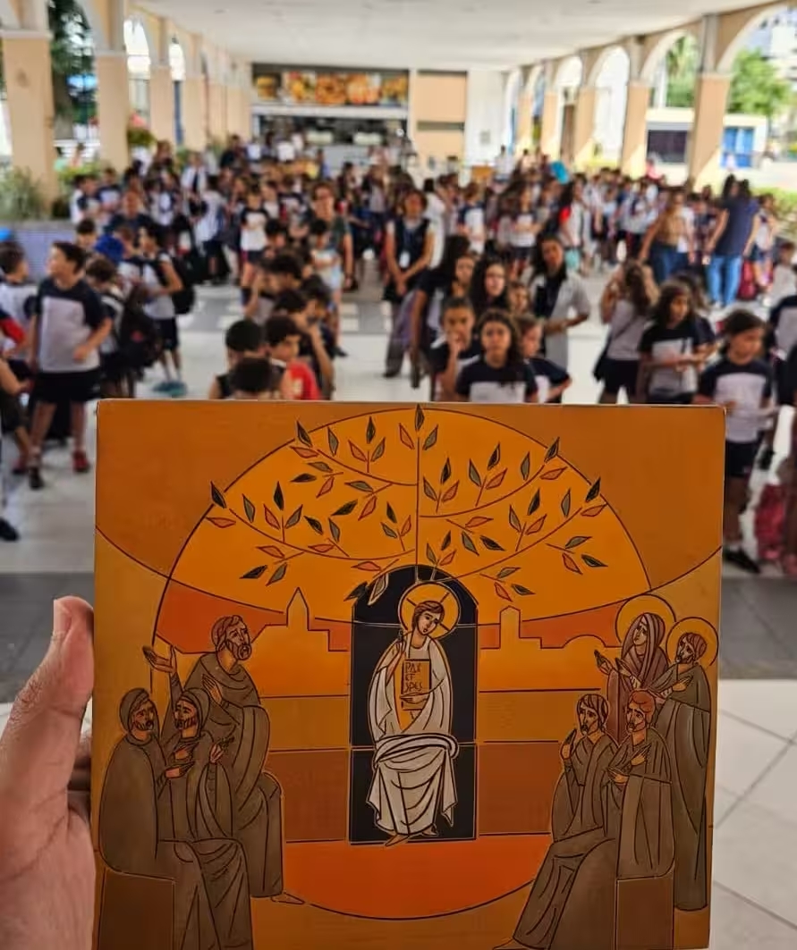 Salesianos de Niterói acolhem o ícone peregrino de Jesus da Esperança da ANEC